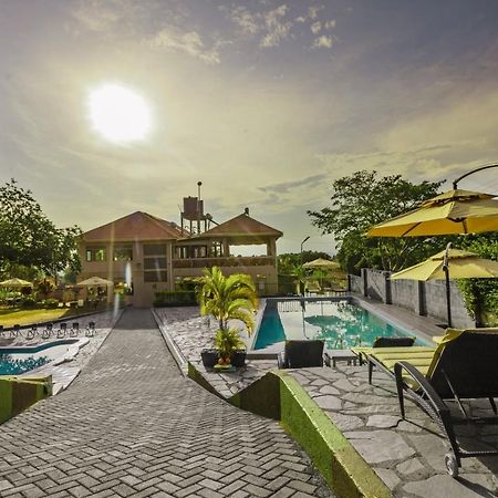 Santa Maria Hotel 엔테베 외부 사진