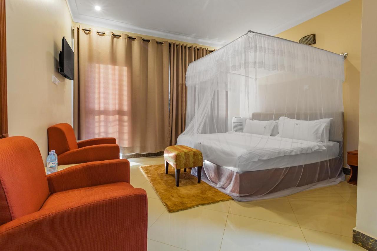 Santa Maria Hotel 엔테베 외부 사진