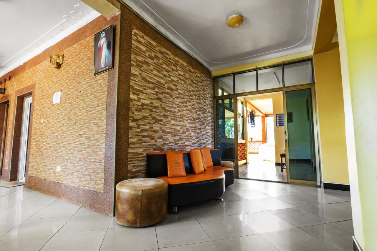 Santa Maria Hotel 엔테베 외부 사진