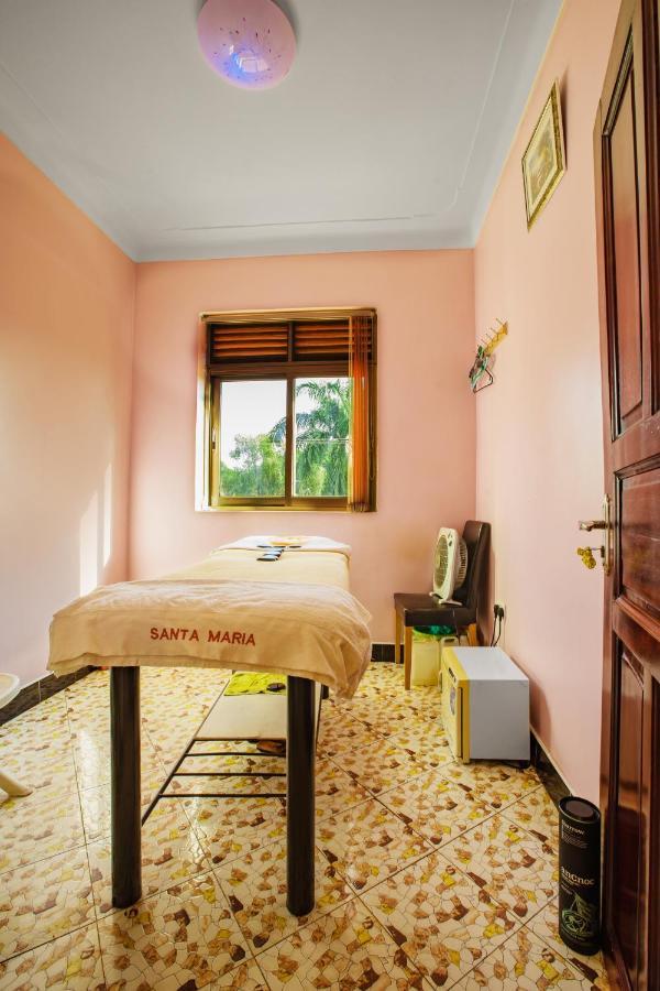 Santa Maria Hotel 엔테베 외부 사진