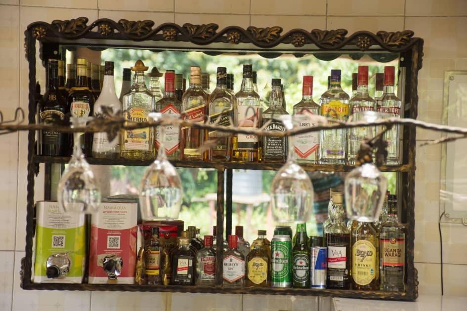 Santa Maria Hotel 엔테베 외부 사진